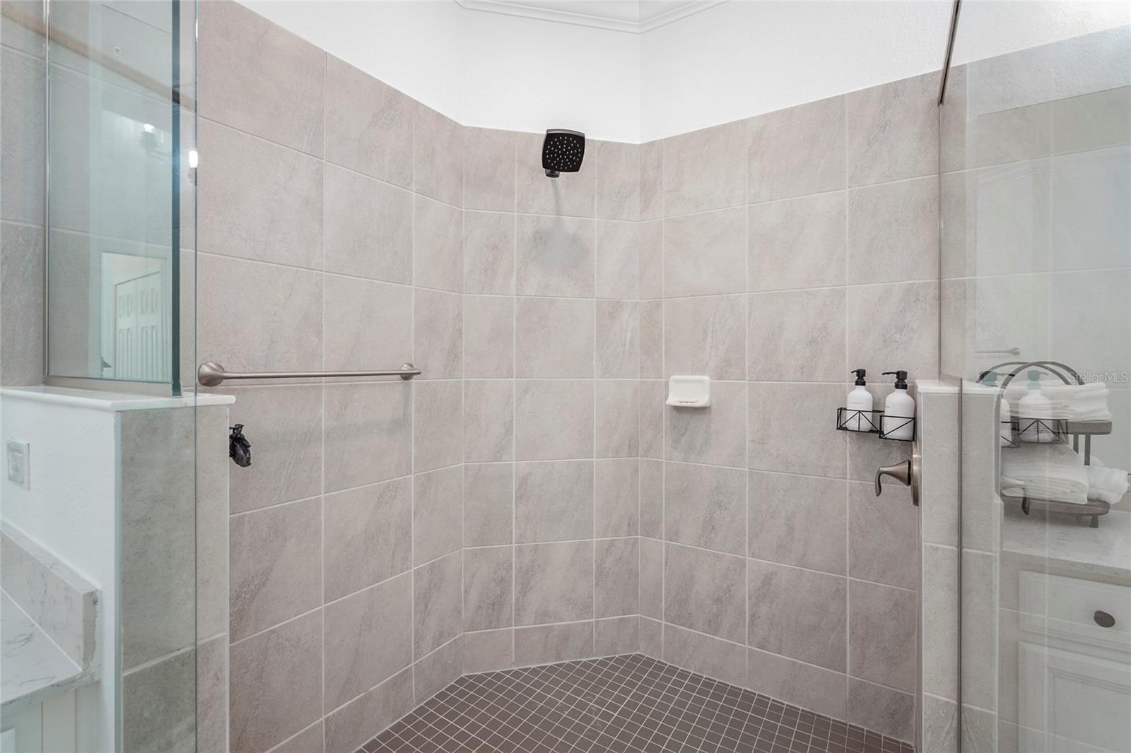 COACH HOMES 3/GRAN PARADISO PH - Residential