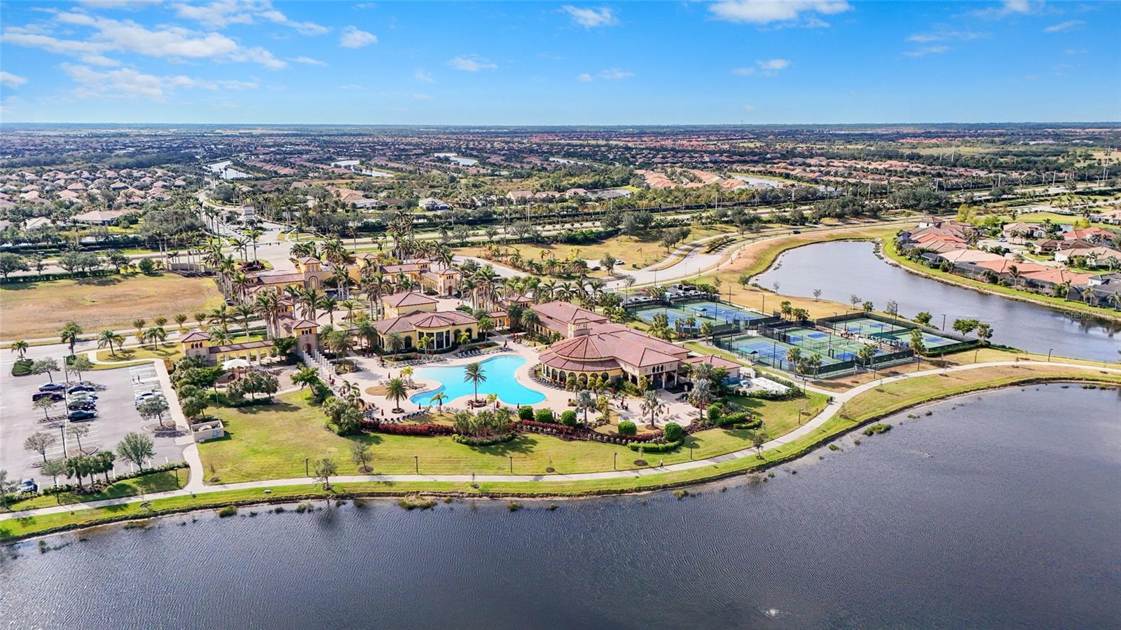 COACH HOMES 3/GRAN PARADISO PH - Residential