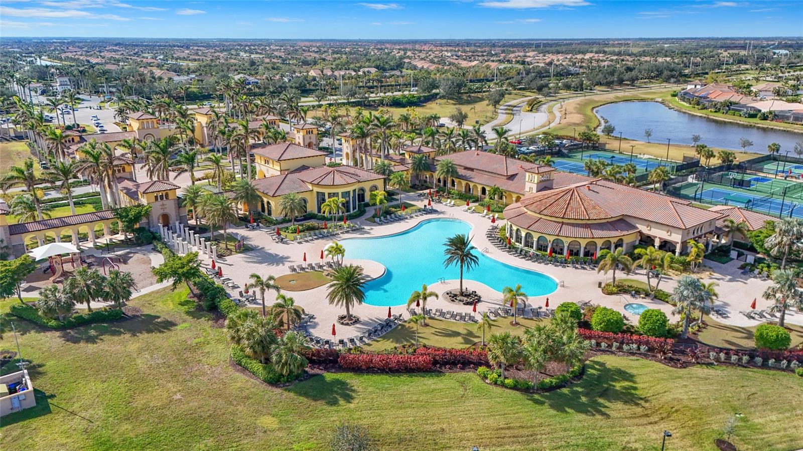 COACH HOMES 3/GRAN PARADISO PH - Residential