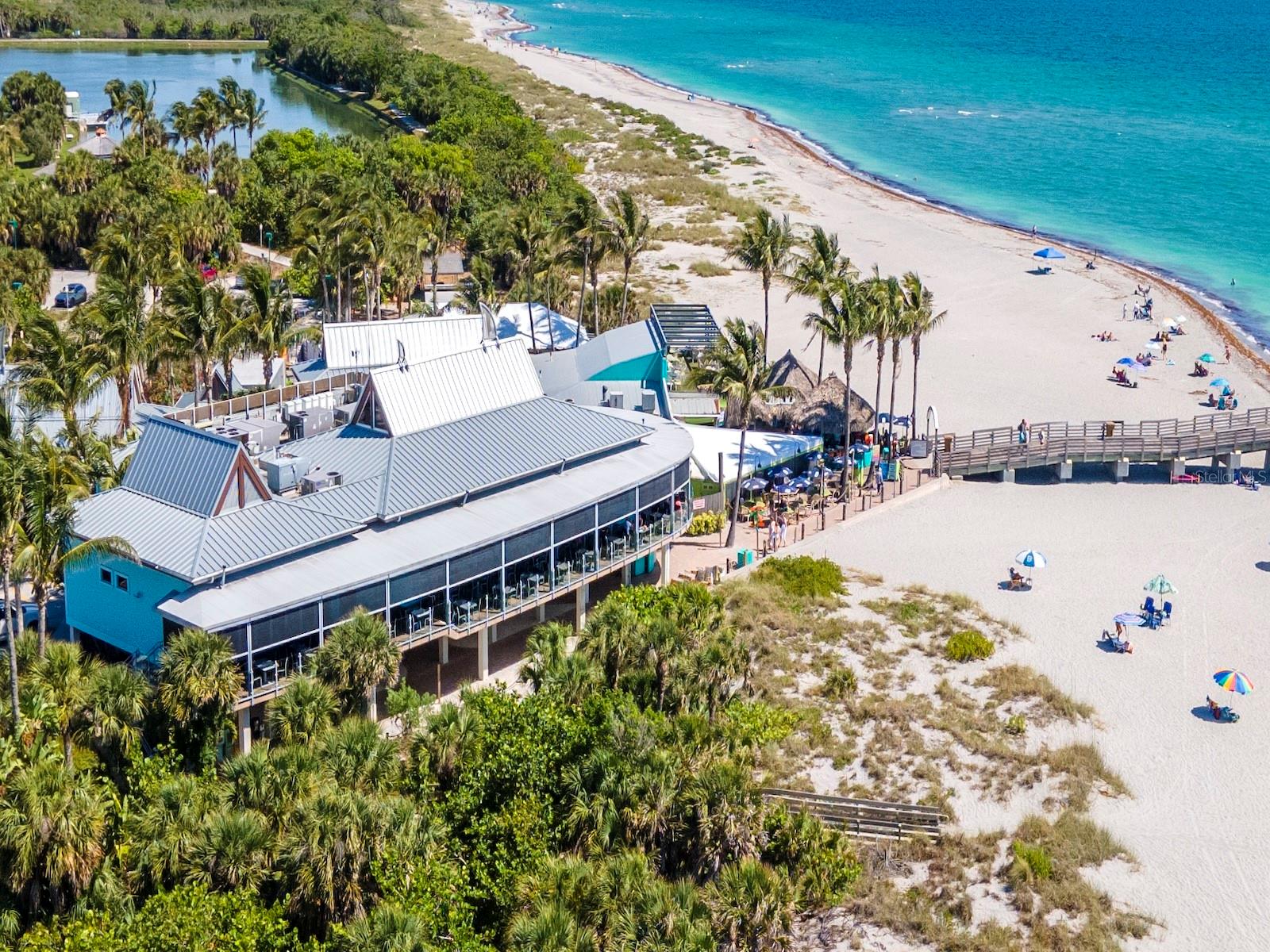 BEACH MANOR VILLAS - Residential