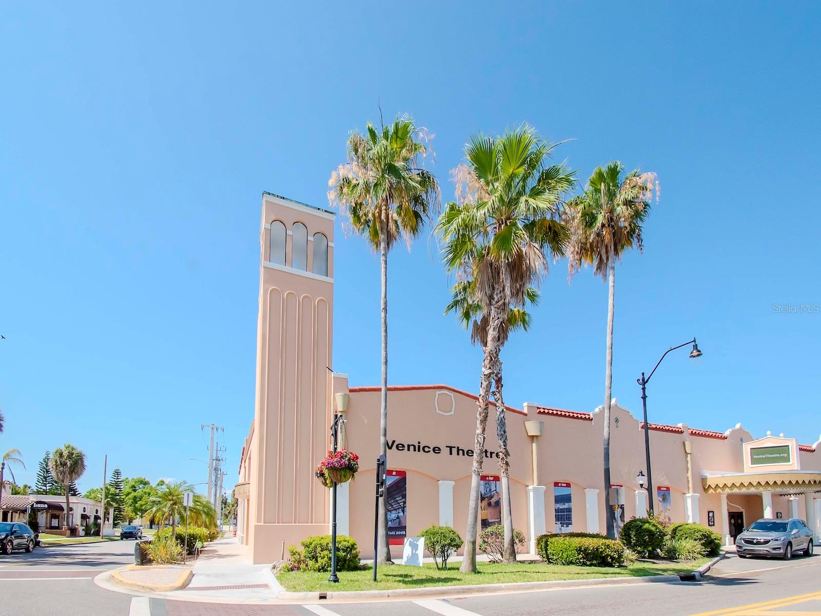 BEACH MANOR VILLAS - Residential