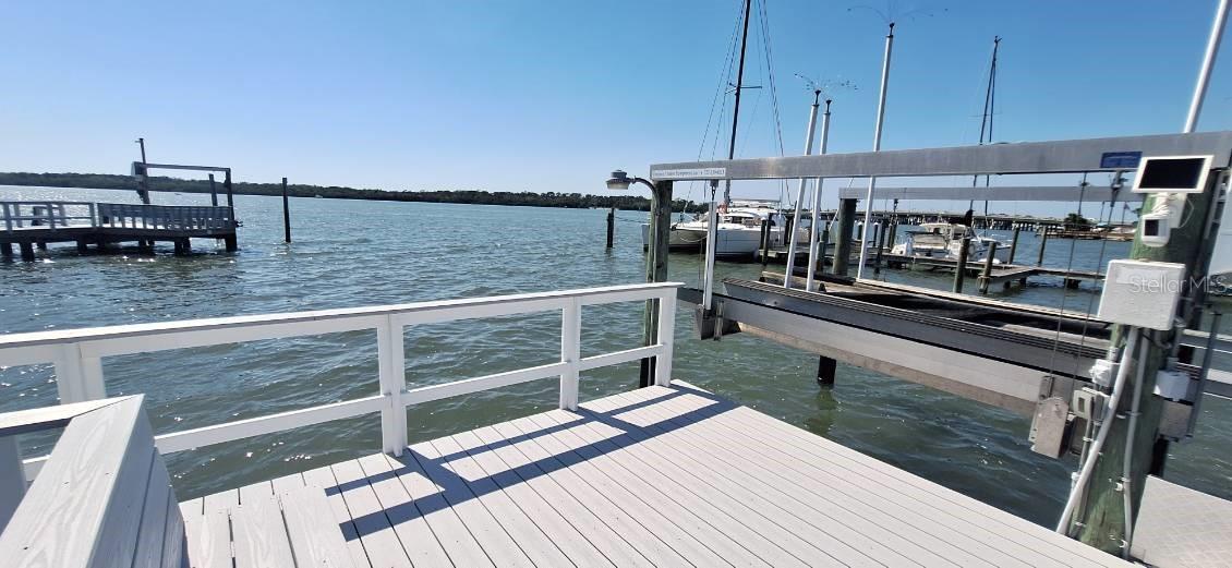 8853 44TH AVENUE N 118