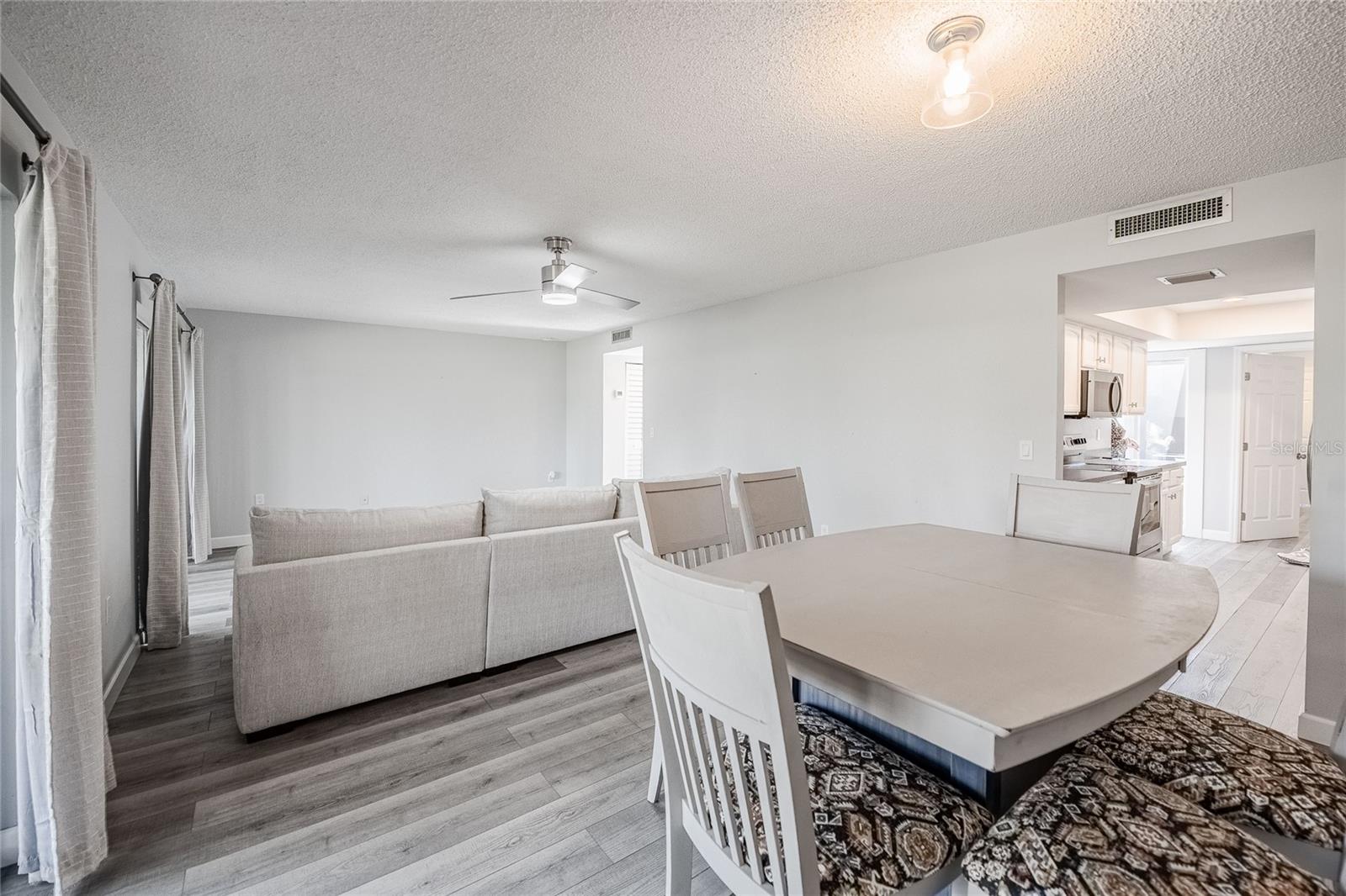 CASA DEL SOL CONDO VILLAGE PH 01 - Residential