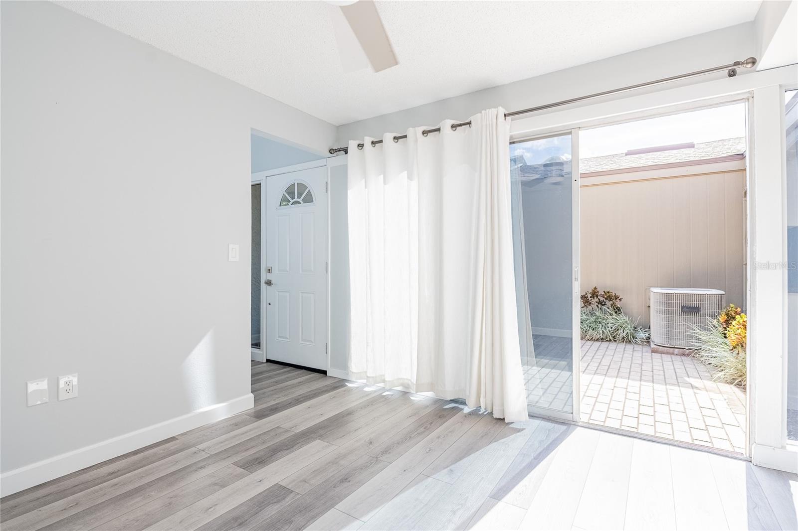 CASA DEL SOL CONDO VILLAGE PH 01 - Residential