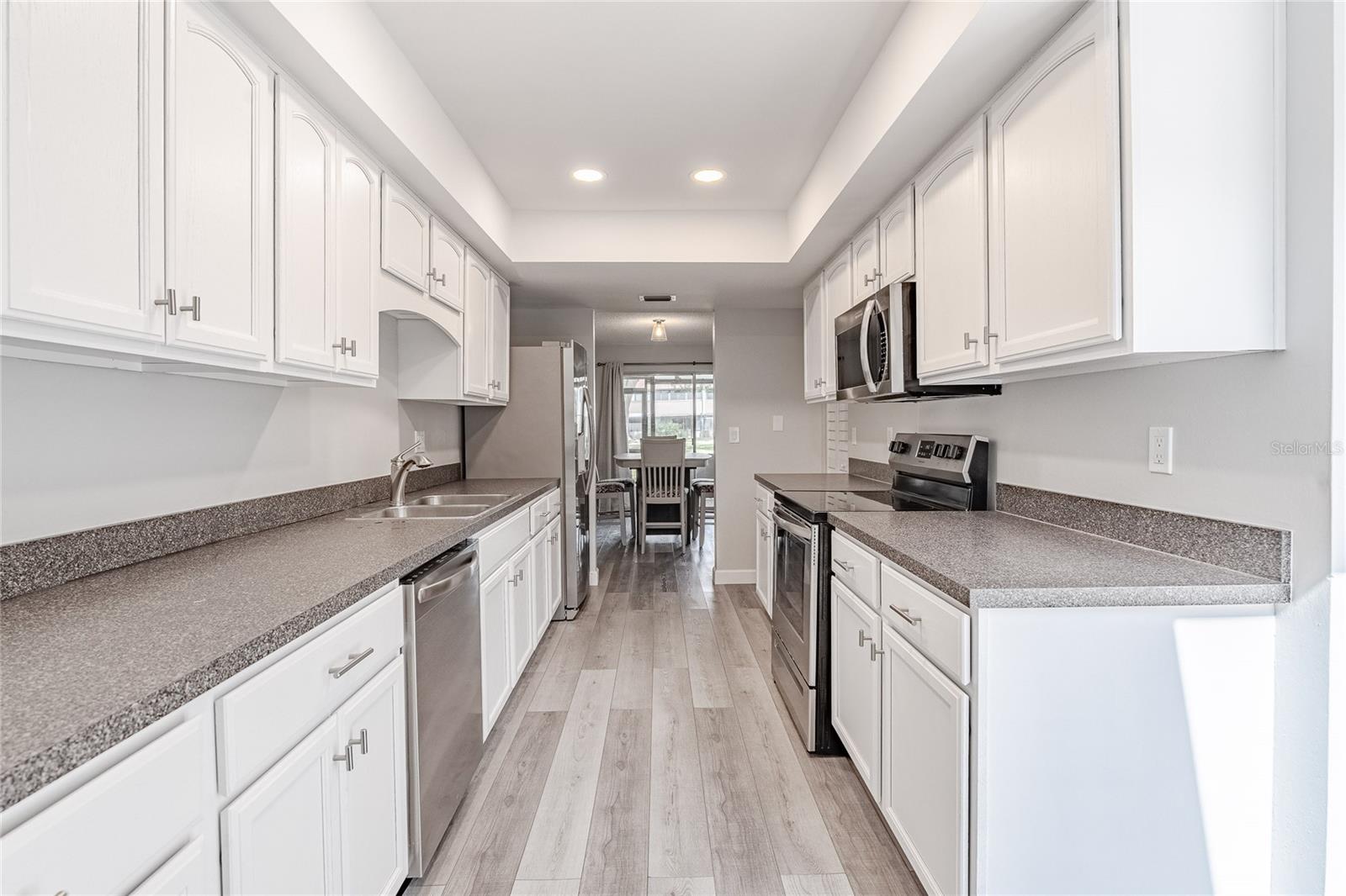 CASA DEL SOL CONDO VILLAGE PH 01 - Residential