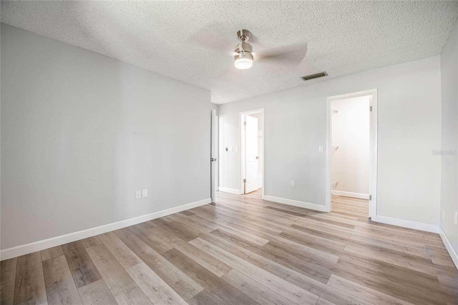 CASA DEL SOL CONDO VILLAGE PH 01 - Residential