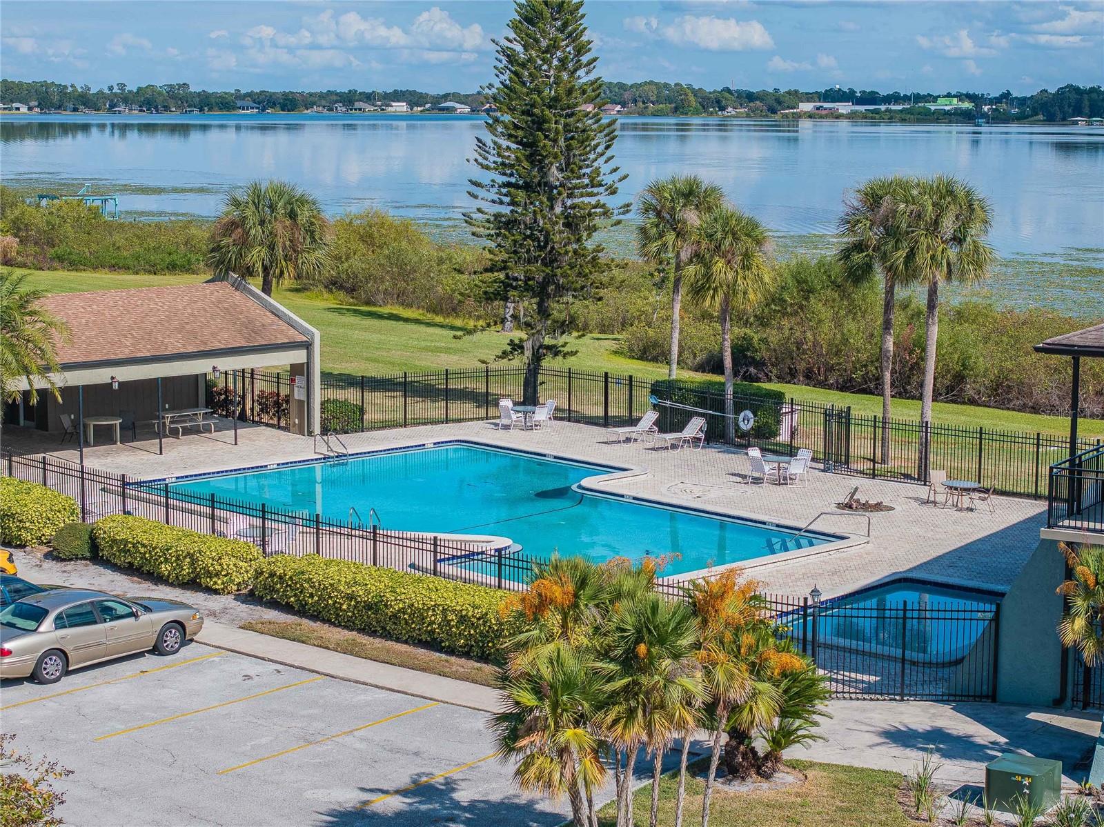 CASA DEL SOL CONDO VILLAGE PH 01 - Residential