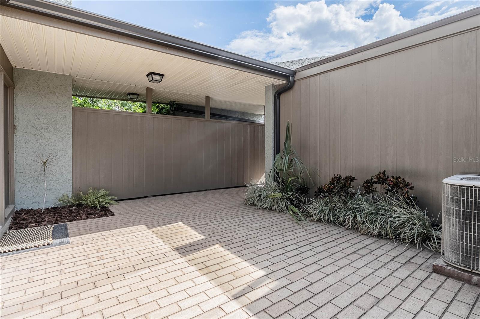 CASA DEL SOL CONDO VILLAGE PH 01 - Residential