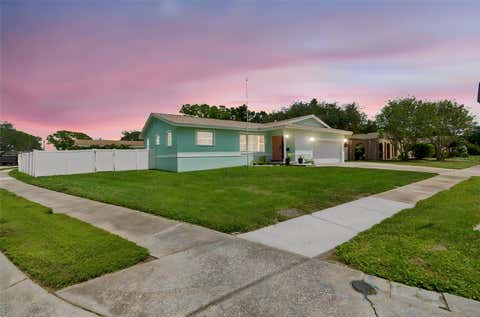 Photo of 6035 19th Street NE, St Petersburg, FL 33703 (MLS # TB8521077)
