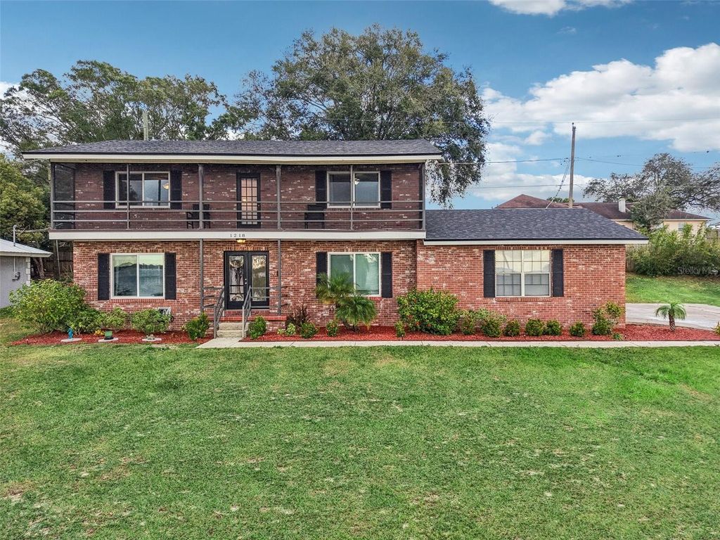 Photo of 1218 Lake Ariana Boulevard, Auburndale, FL 33823 (MLS # TB8456113)