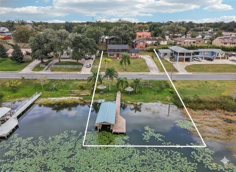 Photo of 1218 Lake Ariana Boulevard, Auburndale, FL 33823 (MLS # TB8456113)