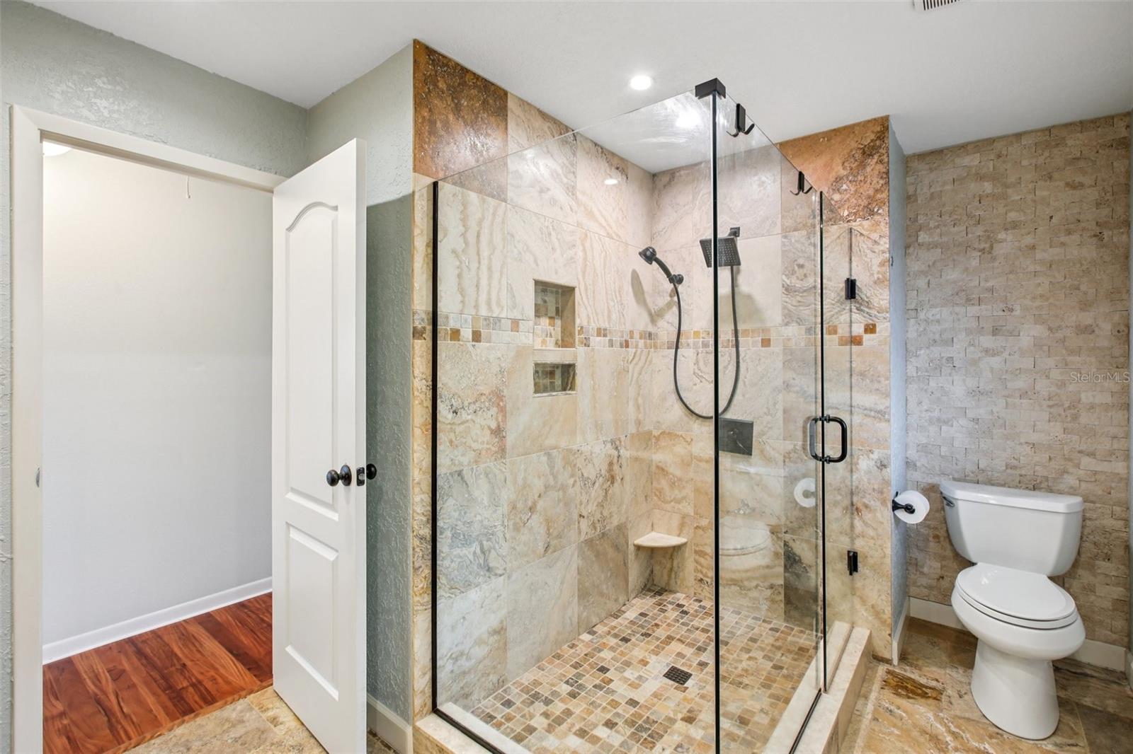 ARIANA ESTATES - Residential