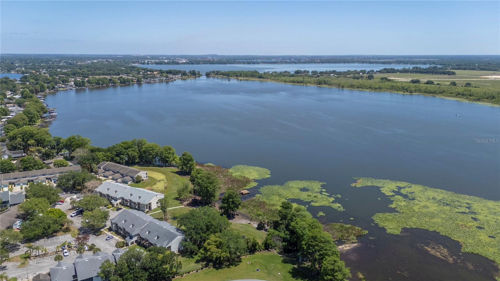 TOWNHOUSES AT PARK LAKE - Residential