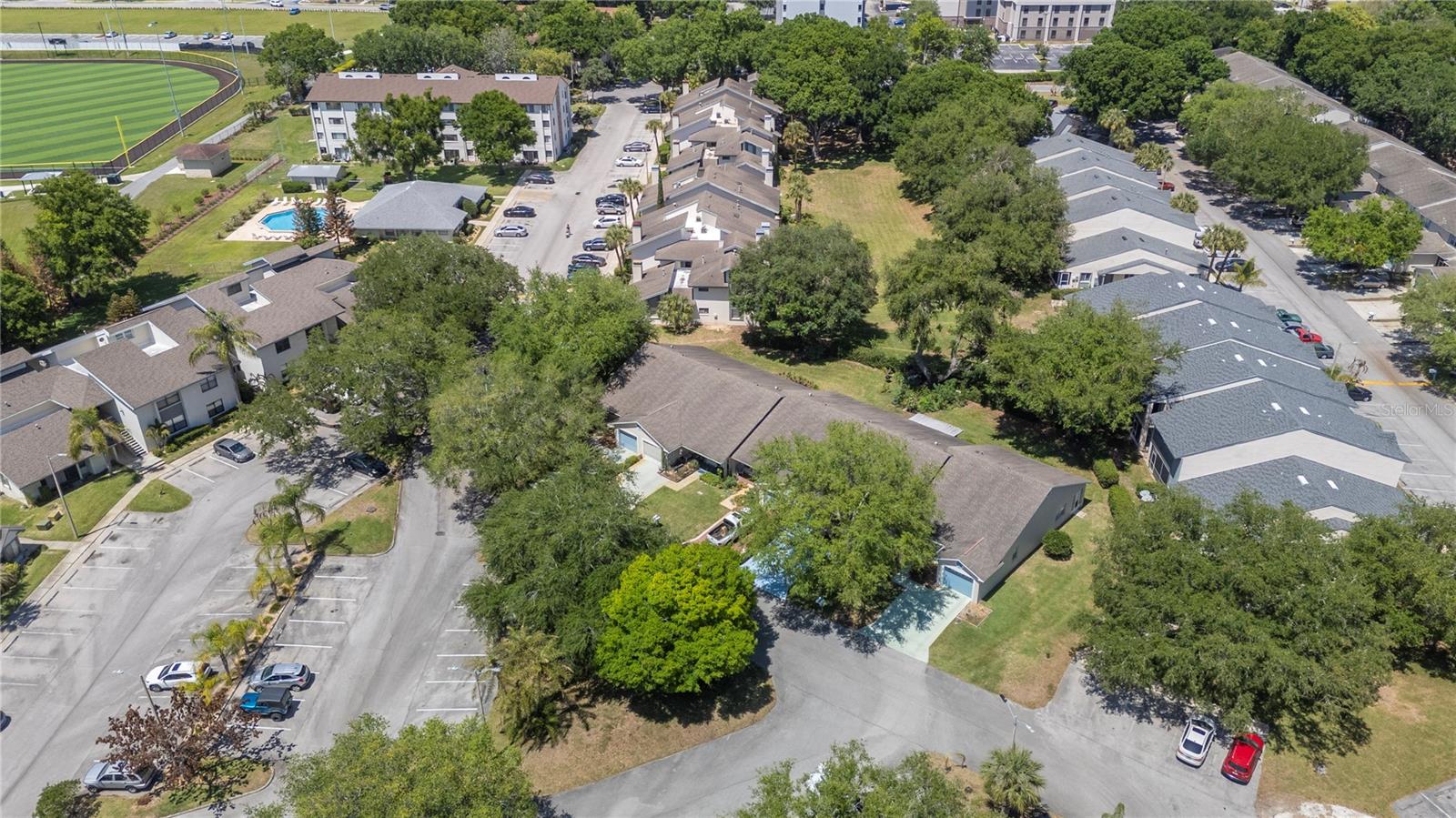 TOWNHOUSES AT PARK LAKE - Residential