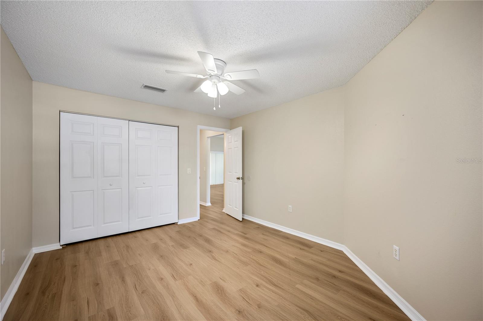 TOWNHOUSES AT PARK LAKE - Residential