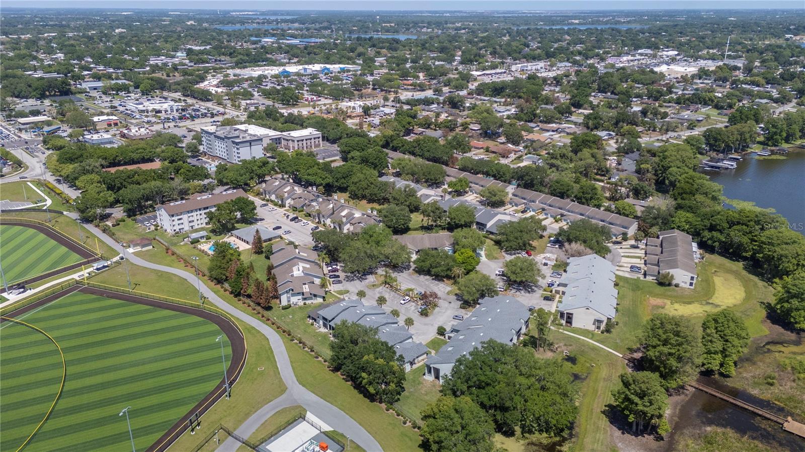 TOWNHOUSES AT PARK LAKE - Residential