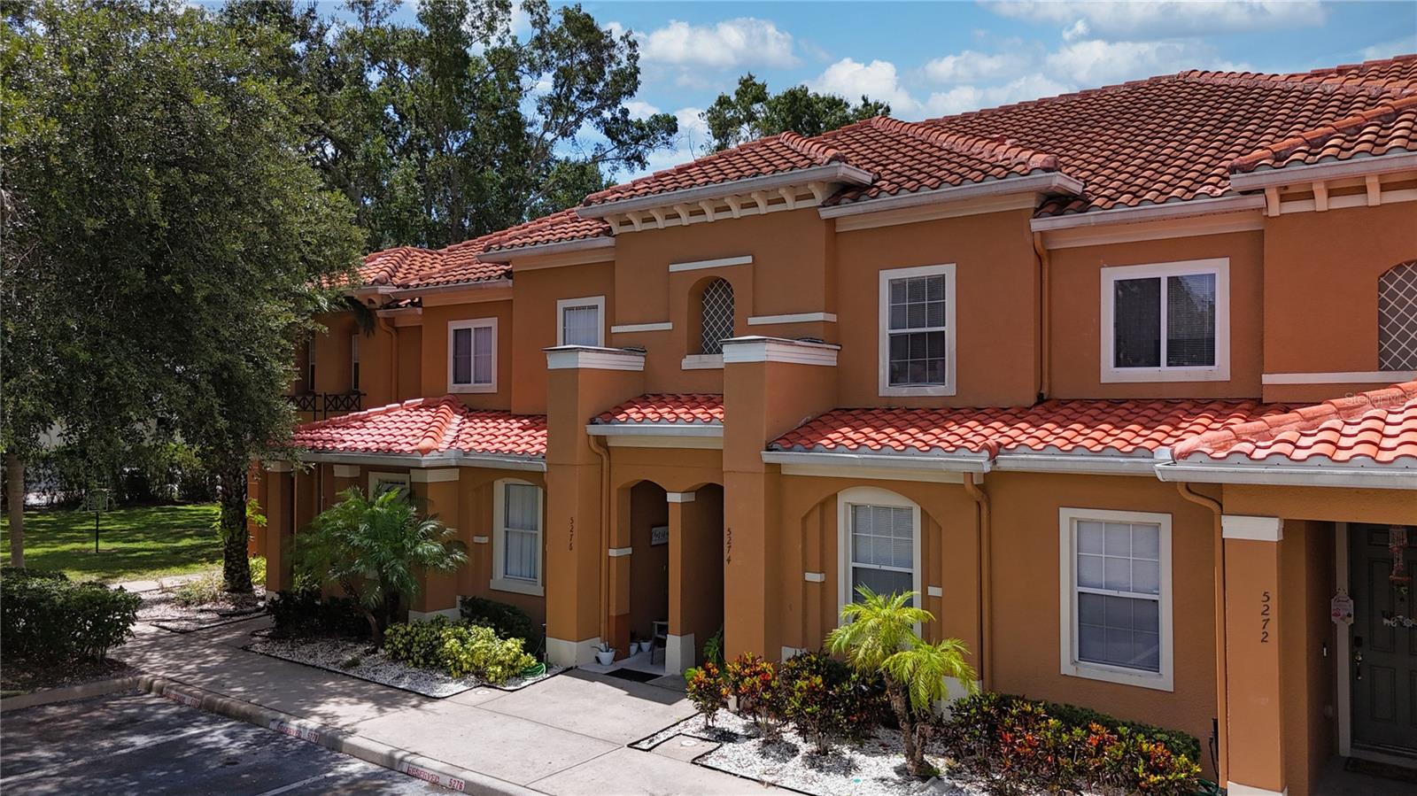 Welcome to 5274 Paradise Cay Cir, located in the heart of Kissimmee, just minutes away from Disney parks, shopping, dining, and major highways! This beautiful 3-bedroom, 2.5-bathroom townhome offers the perfect combination of comfort, convenience, and investment opportunity. Whether you're looking for your primary residence, a vacation home, or a rental property, this home checks all the boxes.
Enjoy an open-concept layout with a spacious living room, dining area, and a modern kitchen featuring granite countertops and stainless steel appliances. Upstairs, you’ll find three comfortable bedrooms, including a large master suite with a walk-in closet and private bathroom.
Paradise Cay is a gated community offering resort-style amenities such as a swimming pool, playground, and scenic walking areas, with low HOA fees. Zoned for short-term and long-term rentals, this property is an ideal investment in one of Central Florida’s most desirable areas.
Don’t miss this opportunity — schedule your private tour today and experience all that this amazing home and community have !