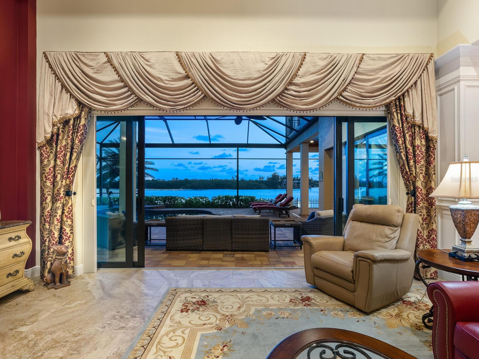 BLACKBURN RIDGE - Residential