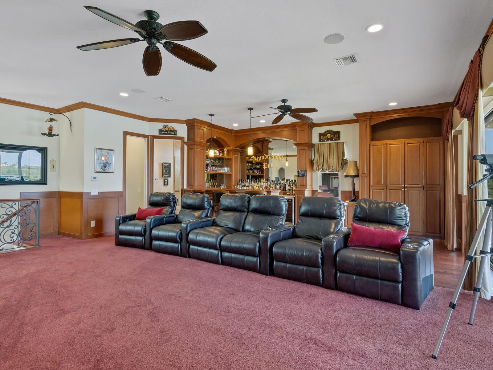 BLACKBURN RIDGE - Residential