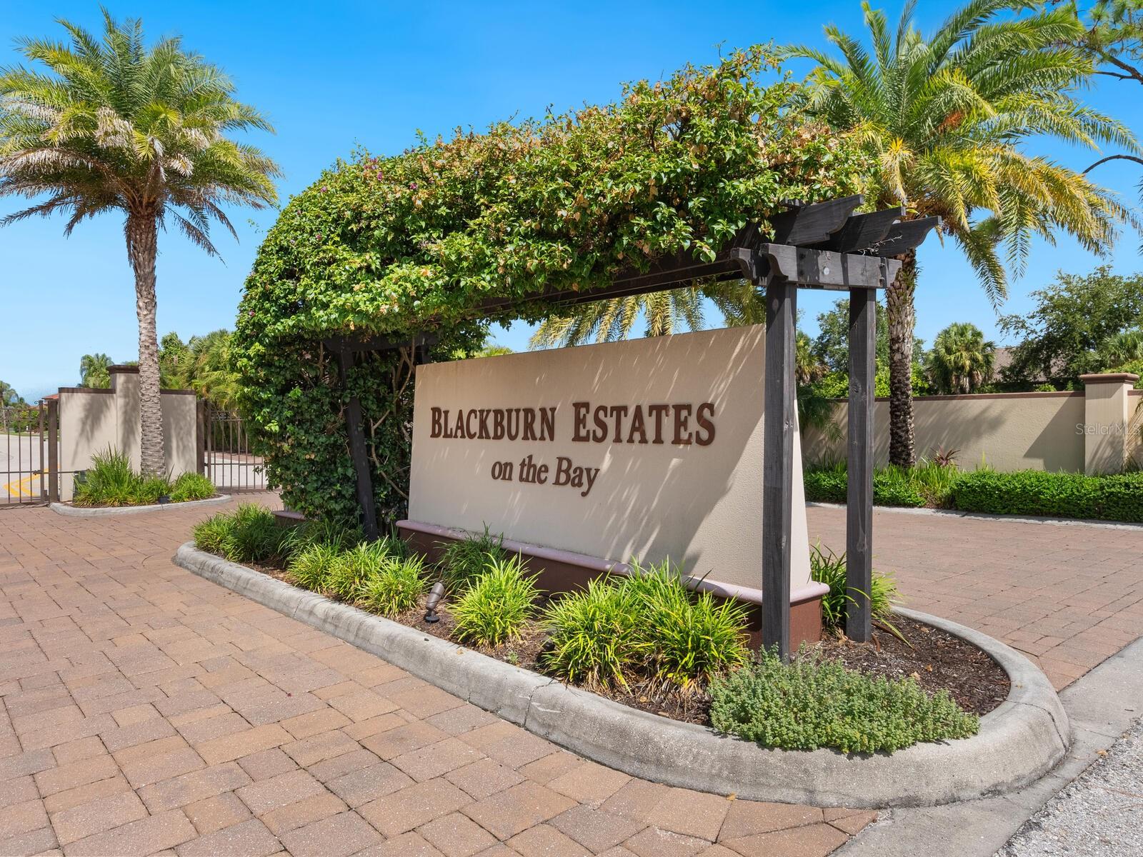 BLACKBURN RIDGE - Residential