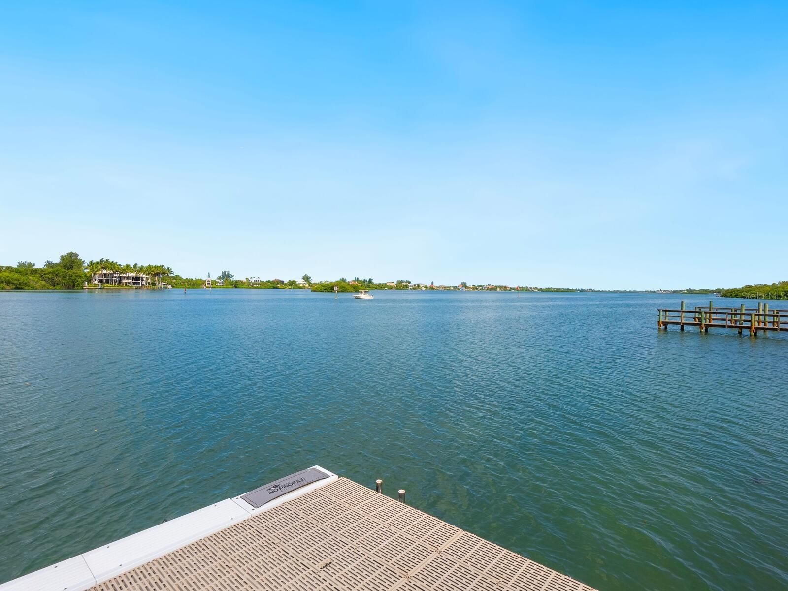 BLACKBURN RIDGE - Residential