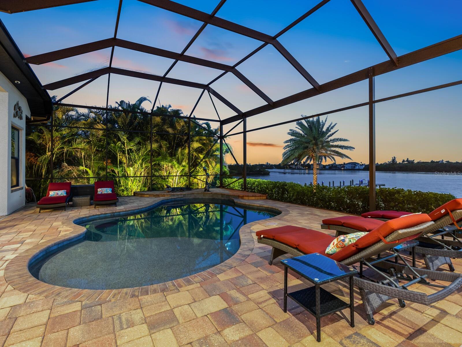 BLACKBURN RIDGE - Residential