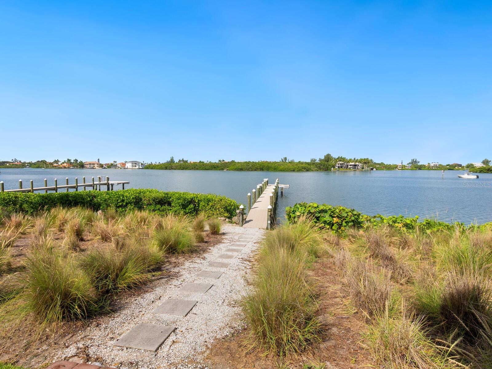 BLACKBURN RIDGE - Residential