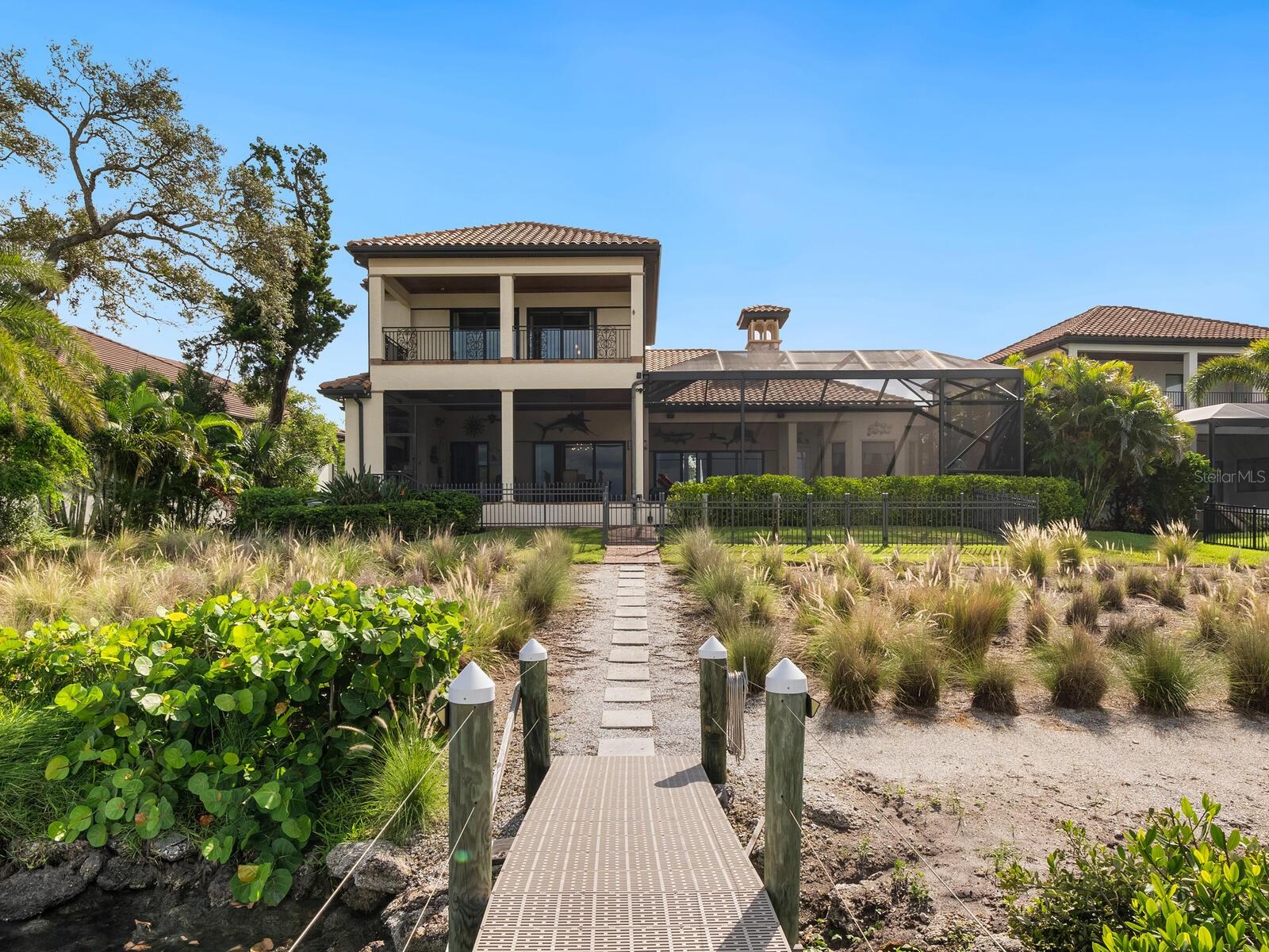 BLACKBURN RIDGE - Residential