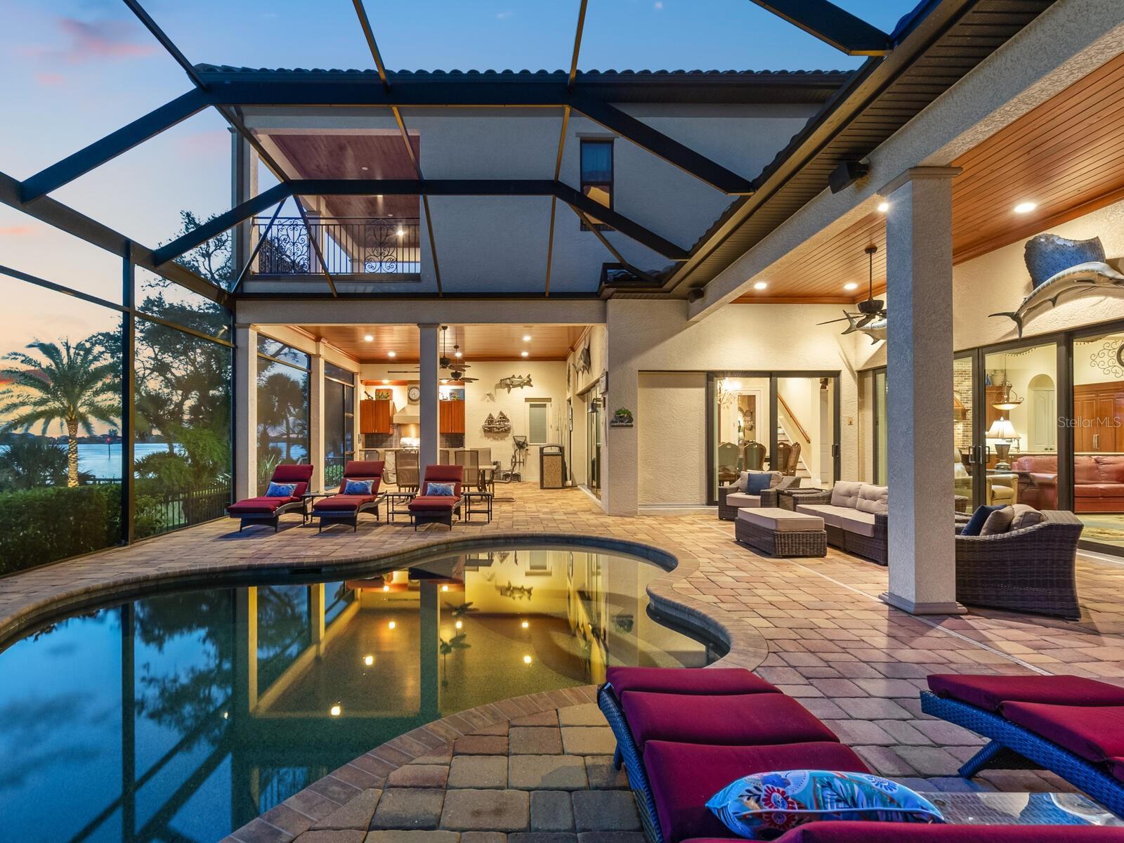 BLACKBURN RIDGE - Residential