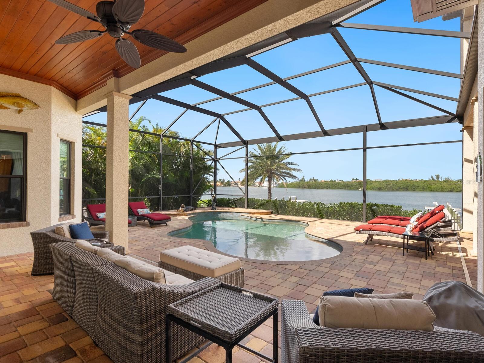 BLACKBURN RIDGE - Residential