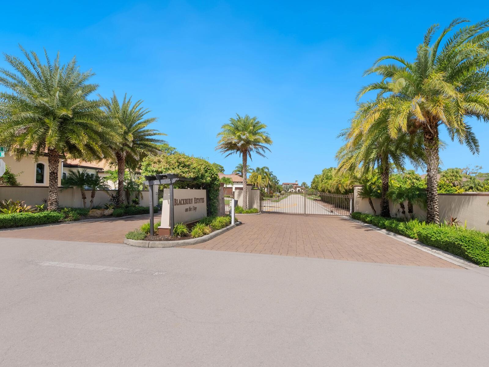 BLACKBURN RIDGE - Residential