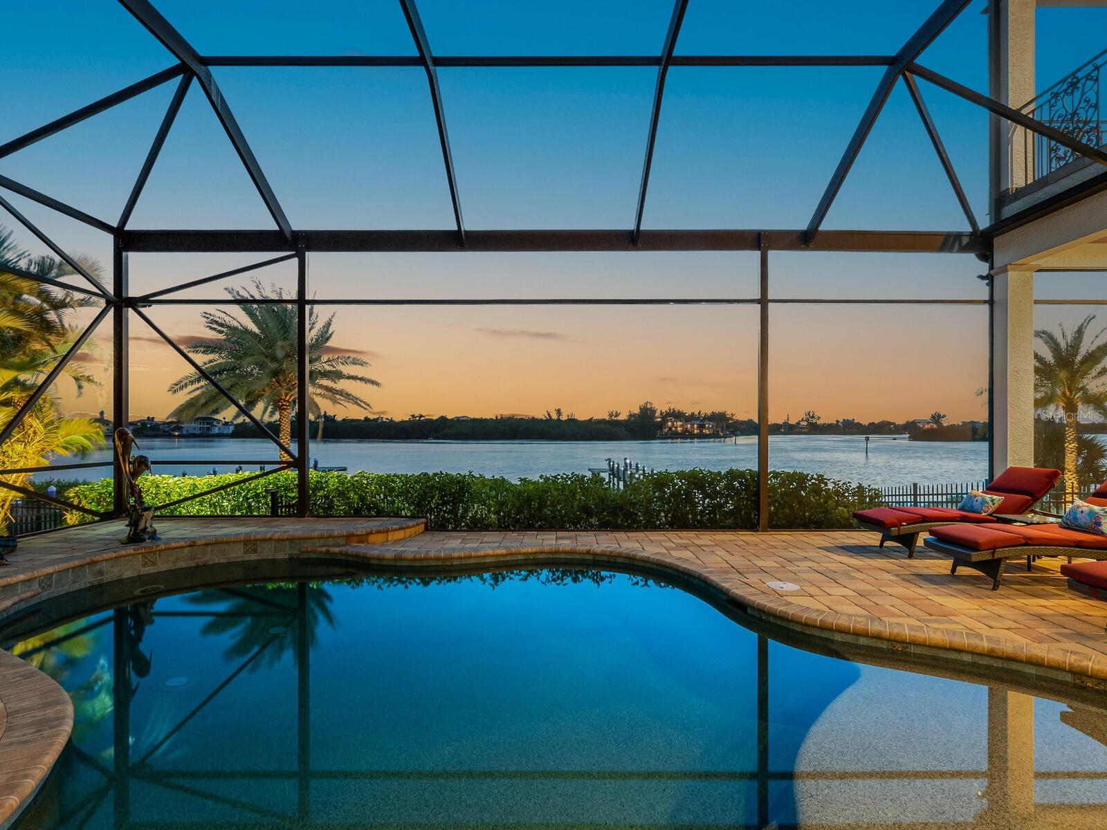 BLACKBURN RIDGE - Residential