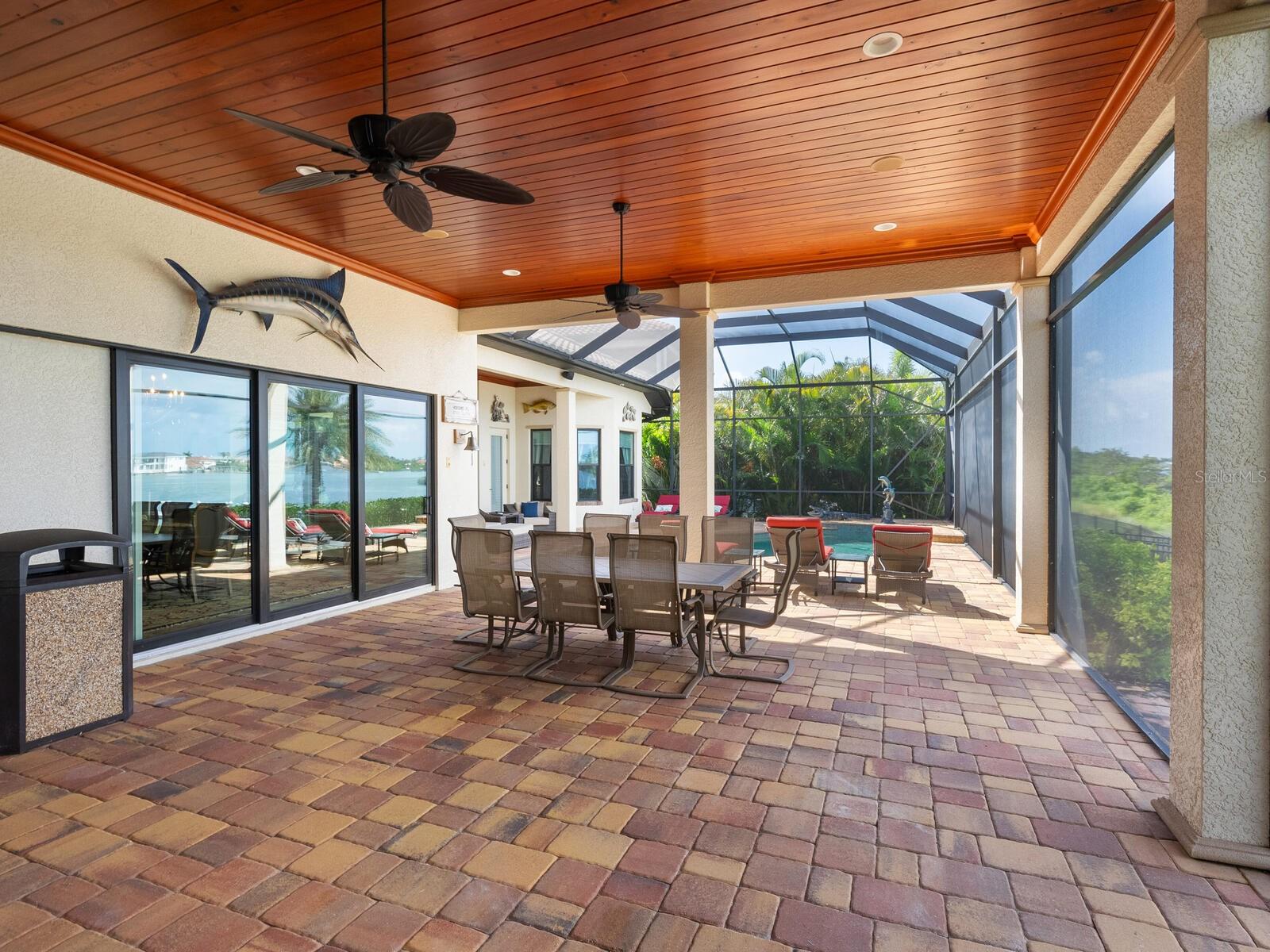 BLACKBURN RIDGE - Residential