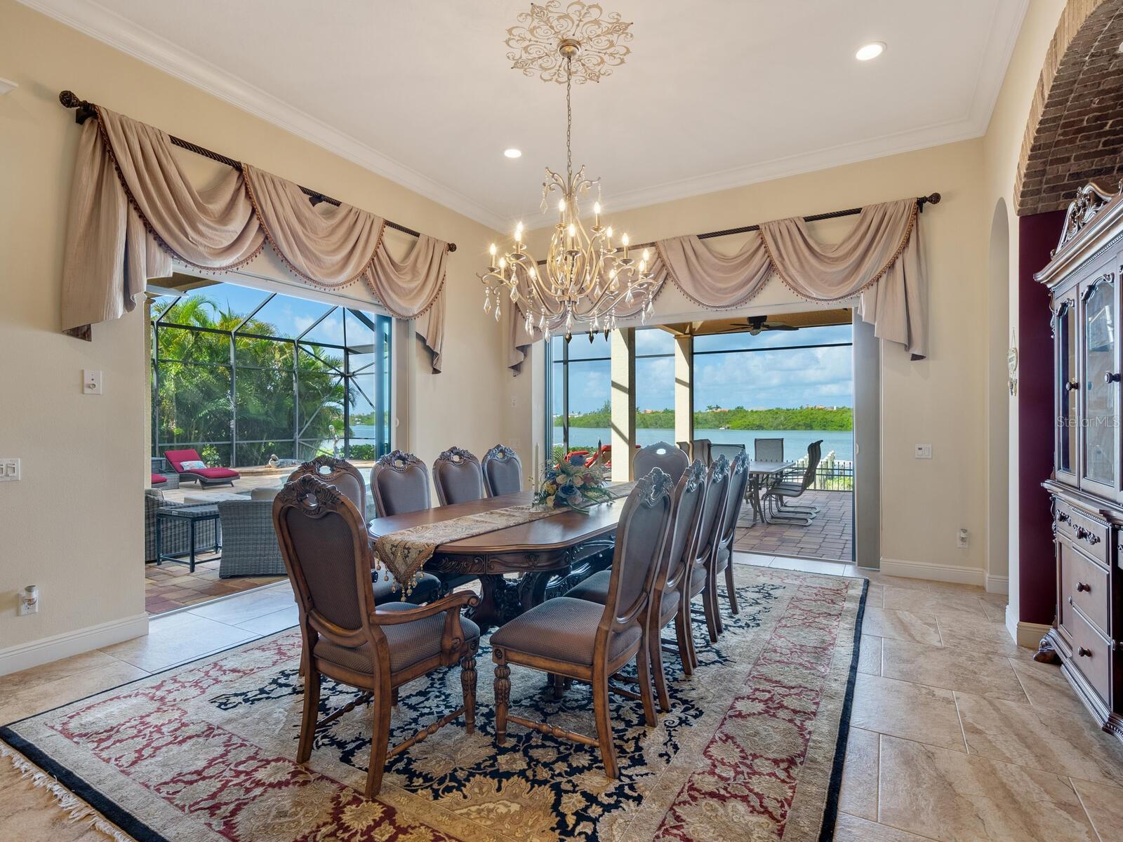 BLACKBURN RIDGE - Residential