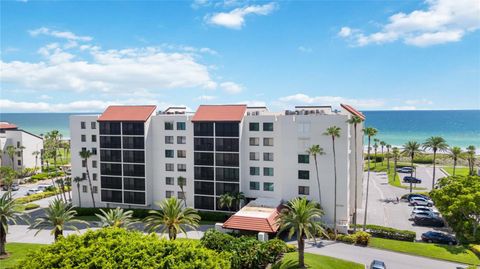 A home in LONGBOAT KEY