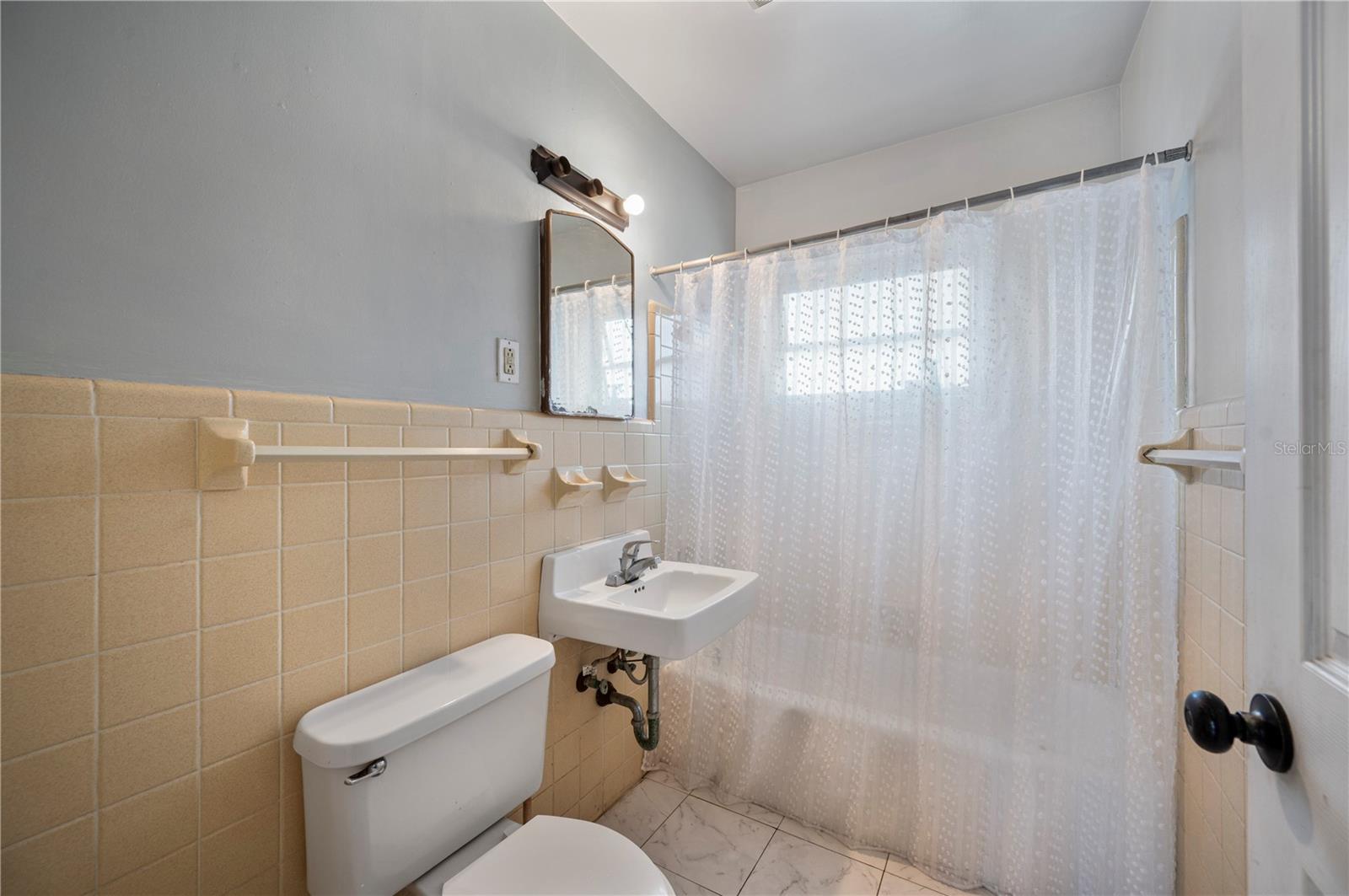 HILLCREST SUB - Residential