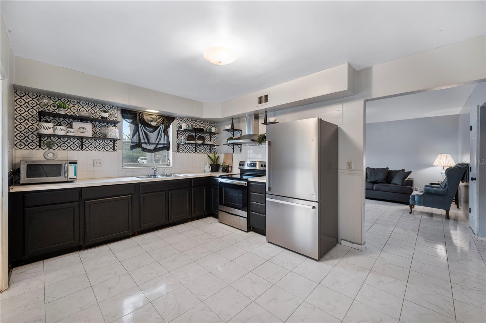 HILLCREST SUB - Residential