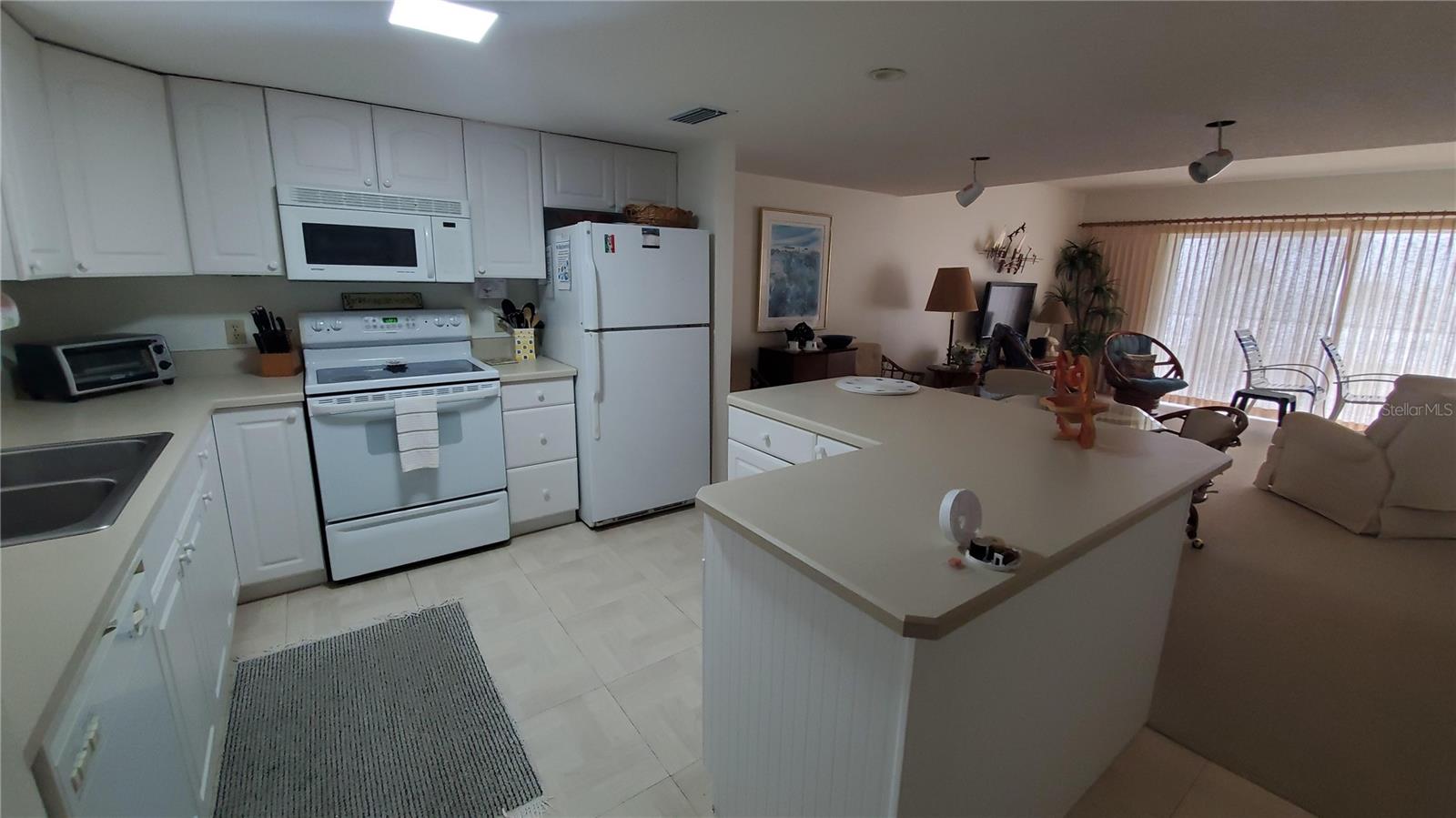 ORMOND HOLIDAY CLUB CONDO - Residential Lease