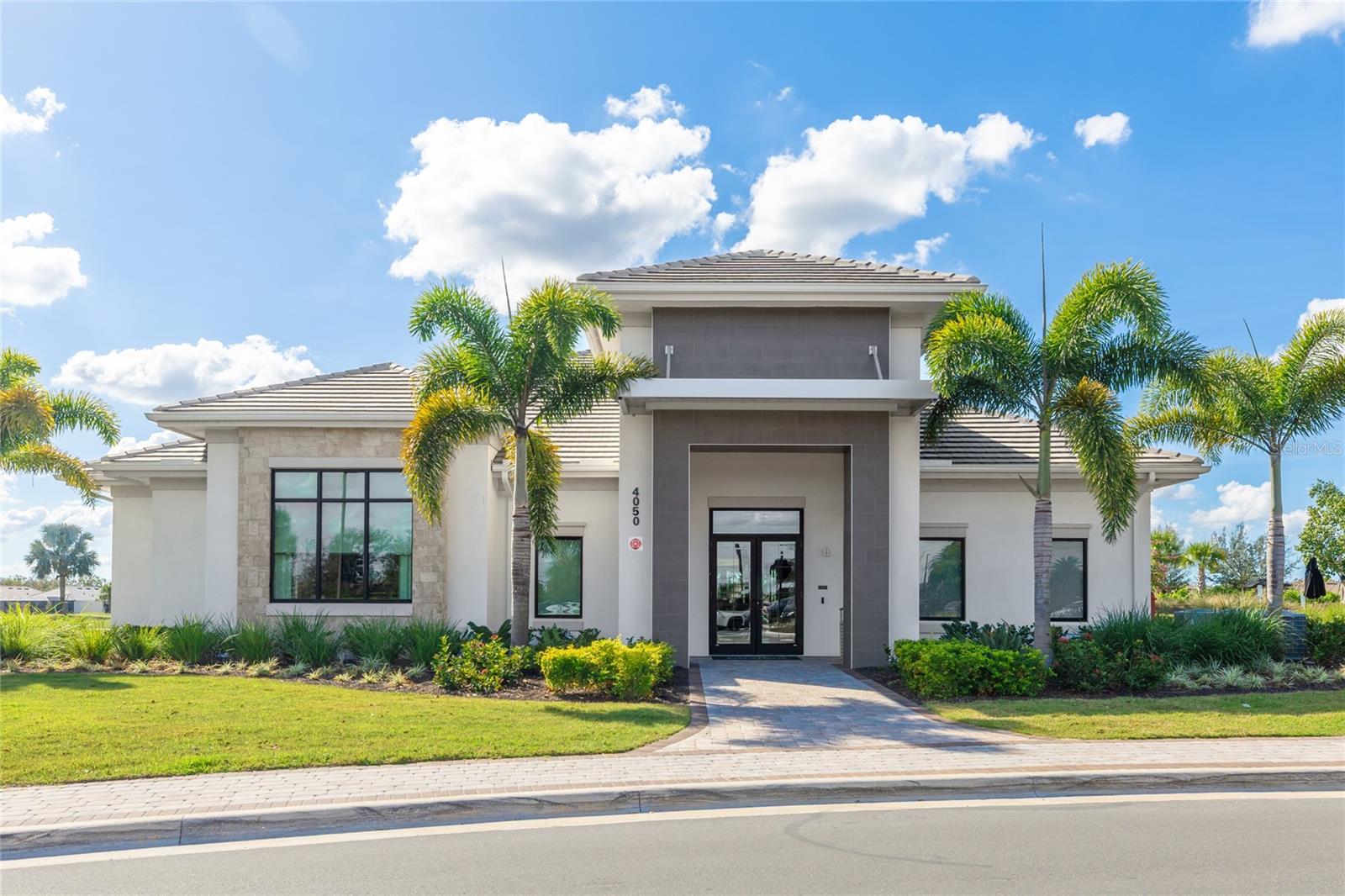 AZARIO ESPLANADE PH VII - Residential