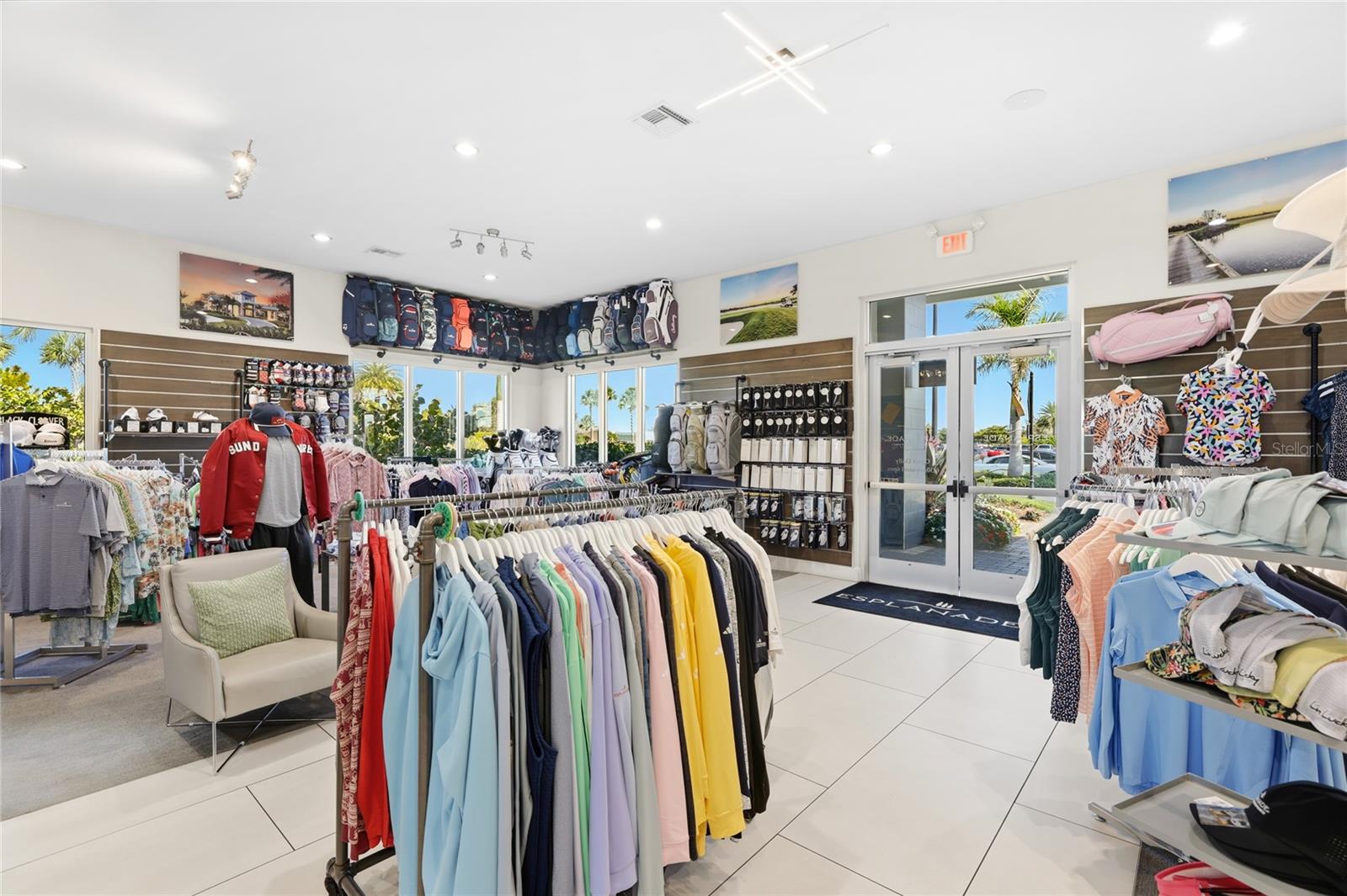 AZARIO ESPLANADE PH VII - Residential