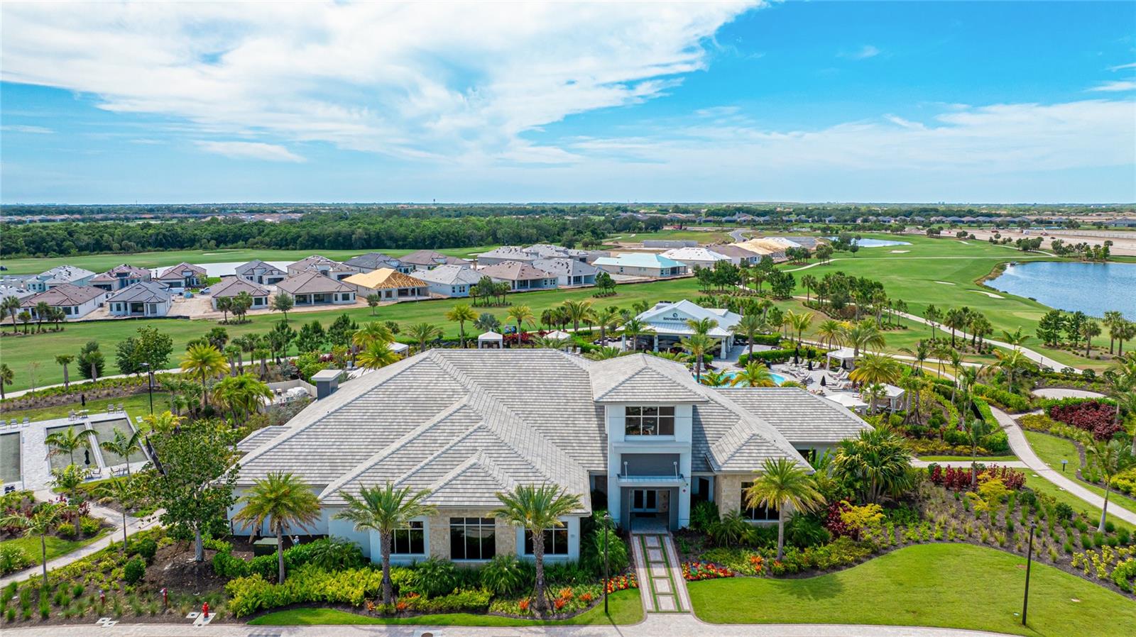 AZARIO ESPLANADE PH VII - Residential