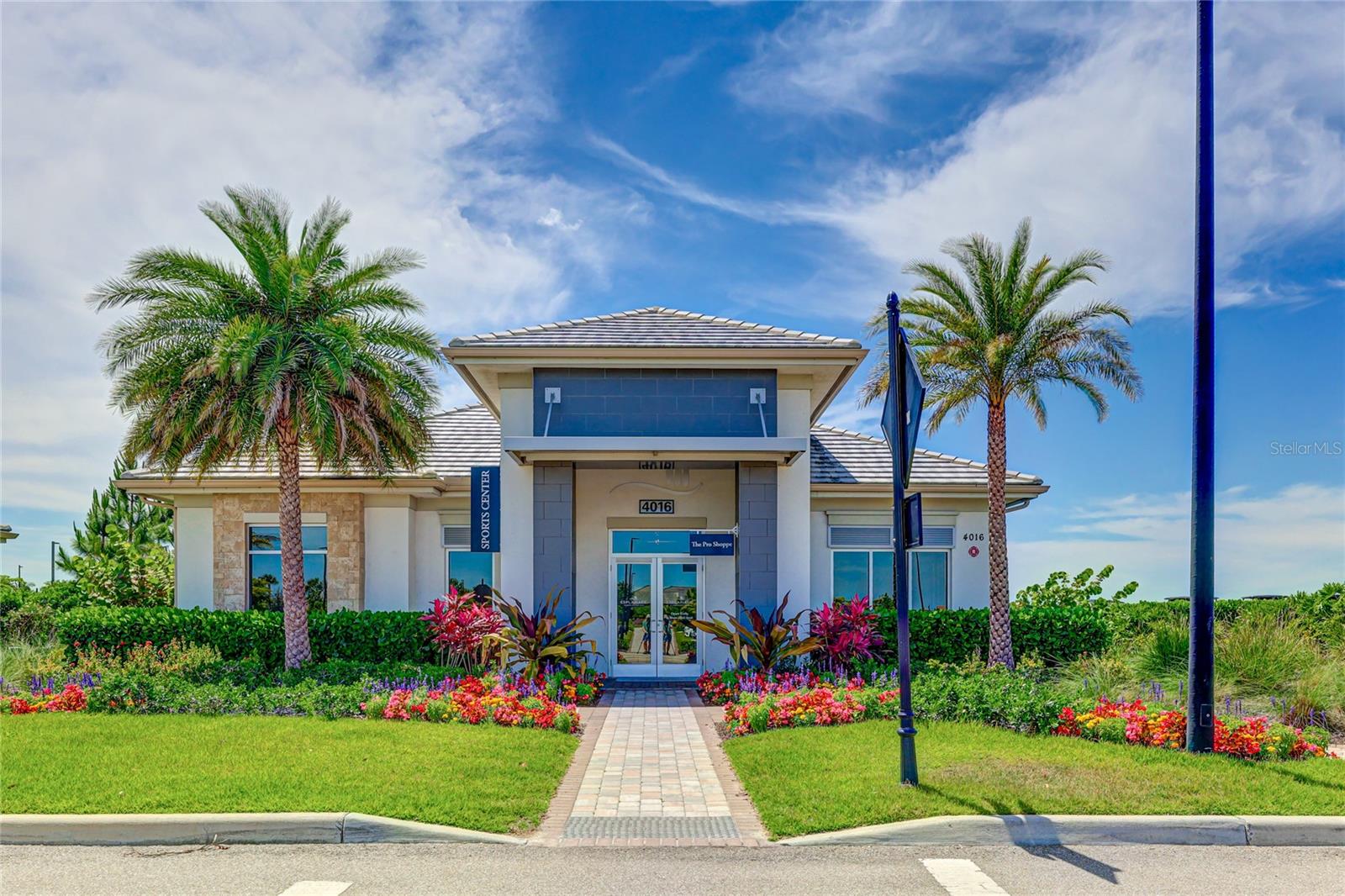 AZARIO ESPLANADE PH VII - Residential