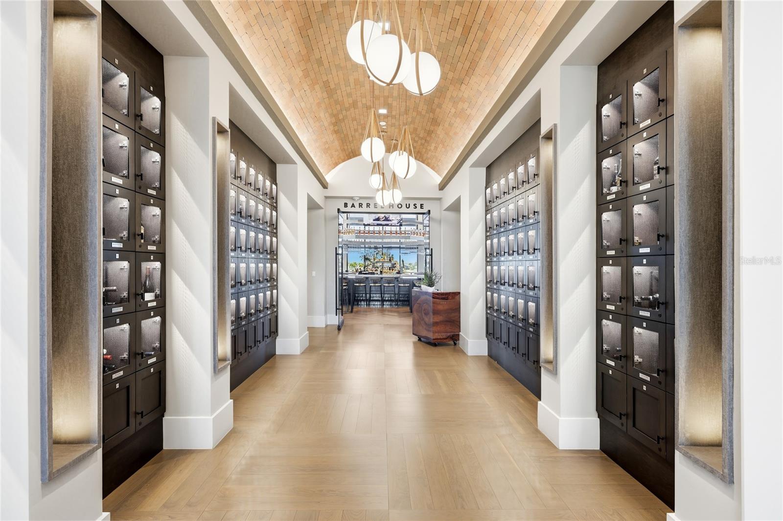 AZARIO ESPLANADE PH VII - Residential