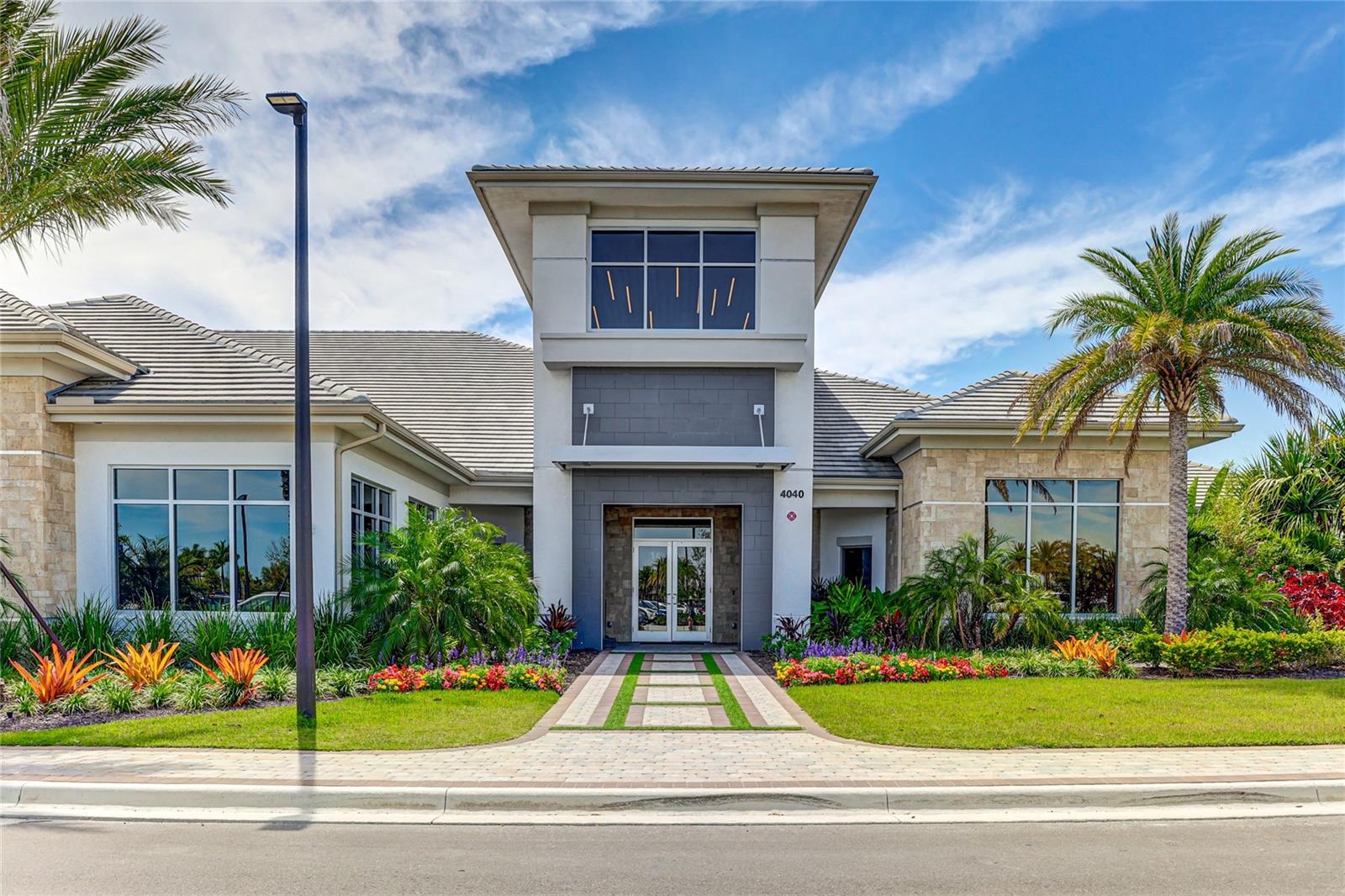 AZARIO ESPLANADE PH VII - Residential