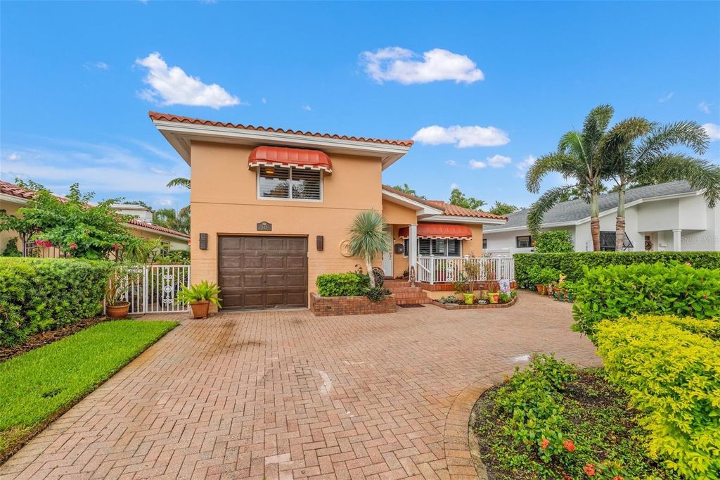 Photo of 243 Snell Isle Boulevard NE, St Petersburg, FL 33704 (MLS # TB8396007)