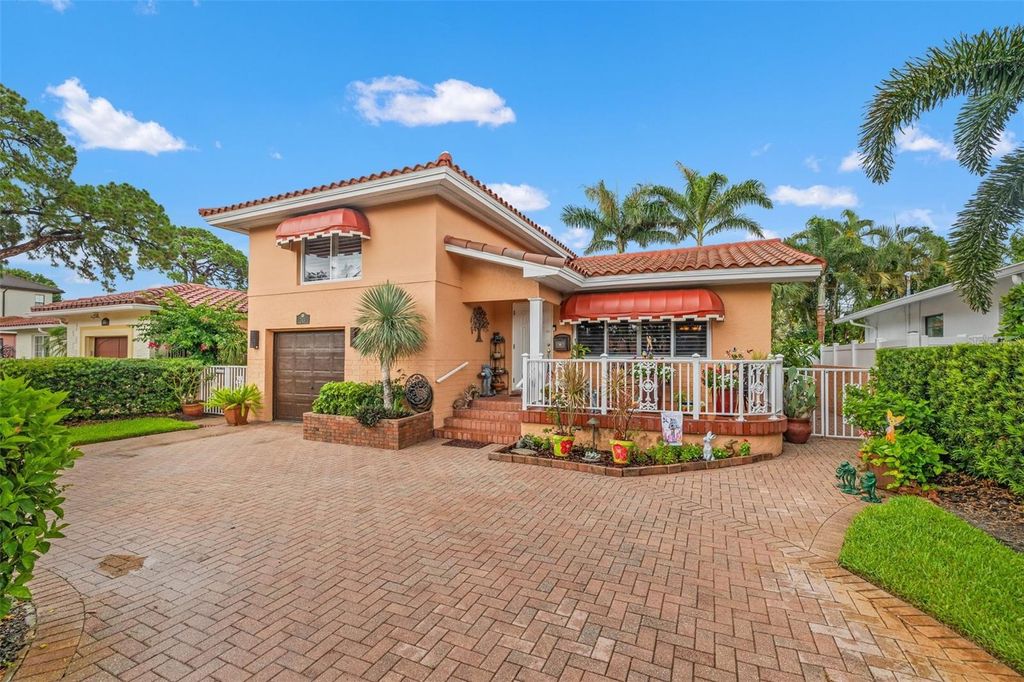 Photo of 243 Snell Isle Boulevard NE, St Petersburg, FL 33704 (MLS # TB8396007)