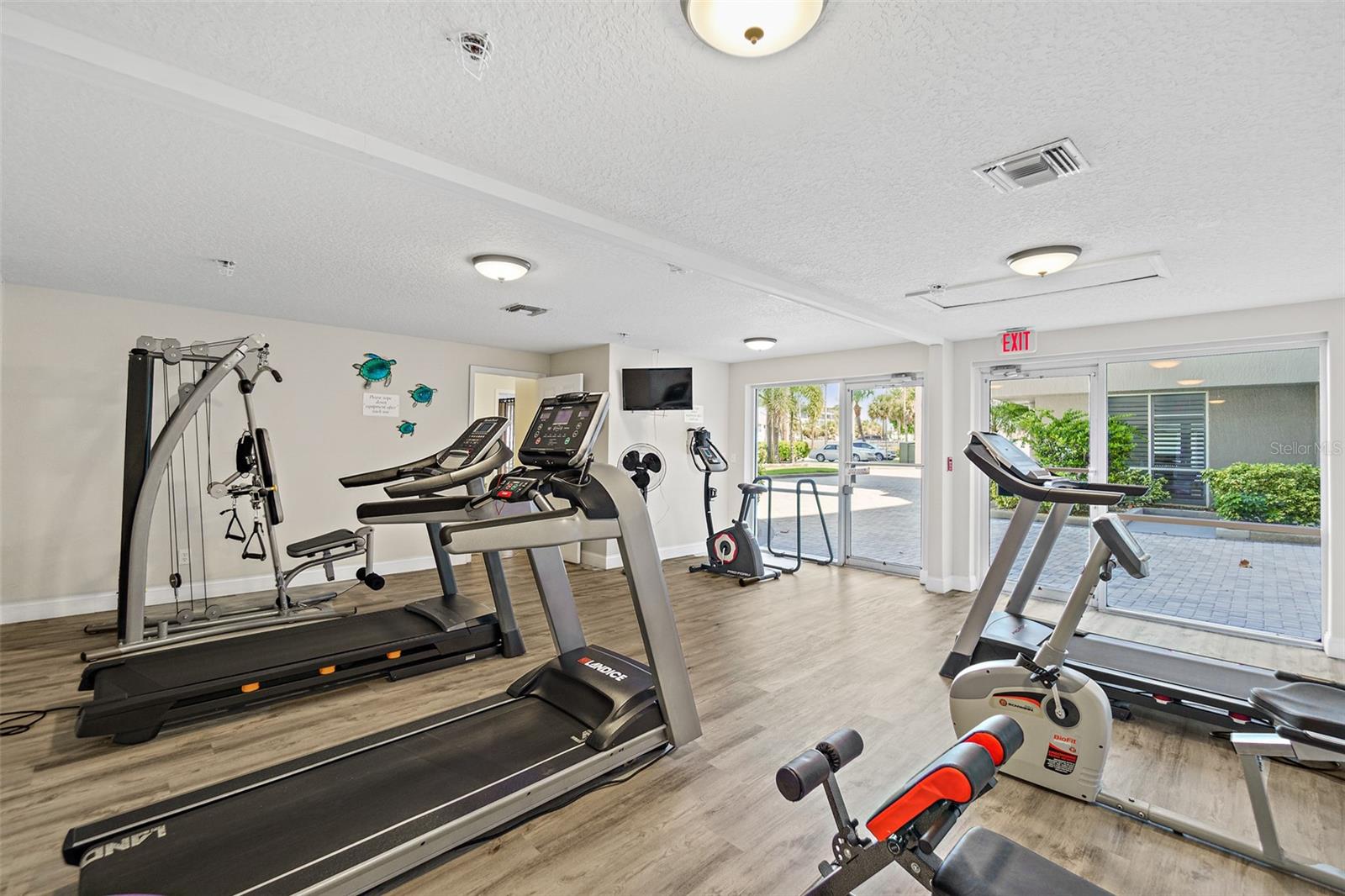 MAJESTIC SEAS CONDO - Residential