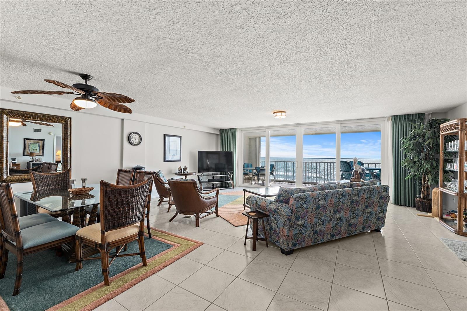 MAJESTIC SEAS CONDO - Residential