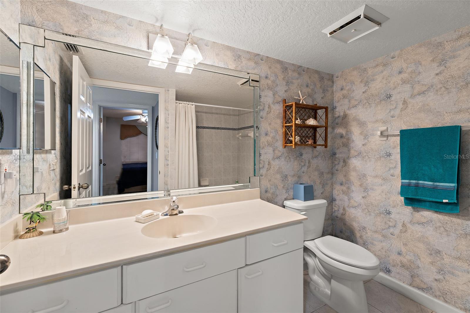 MAJESTIC SEAS CONDO - Residential