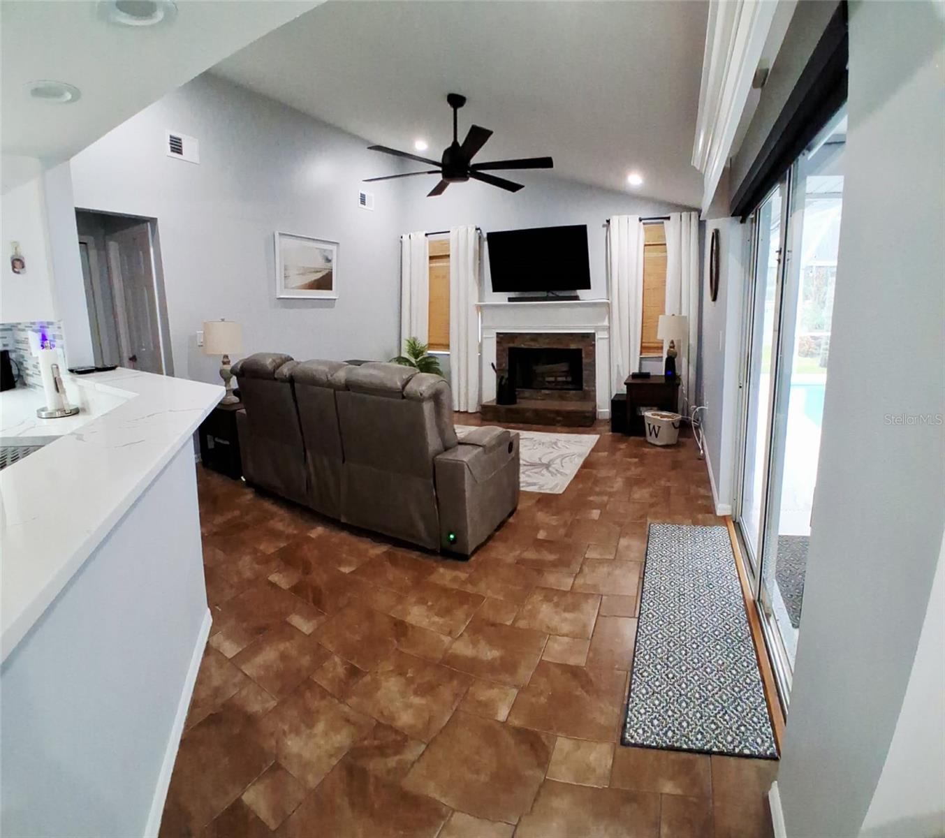 ISLAND WALK EAST - Residential